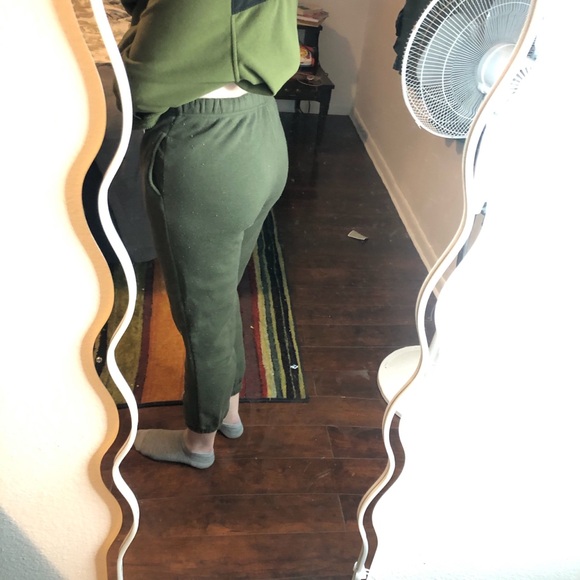 4/$25 “Faded rose” Green sweatpants joggers with elastic waistband - Picture 2 of 8